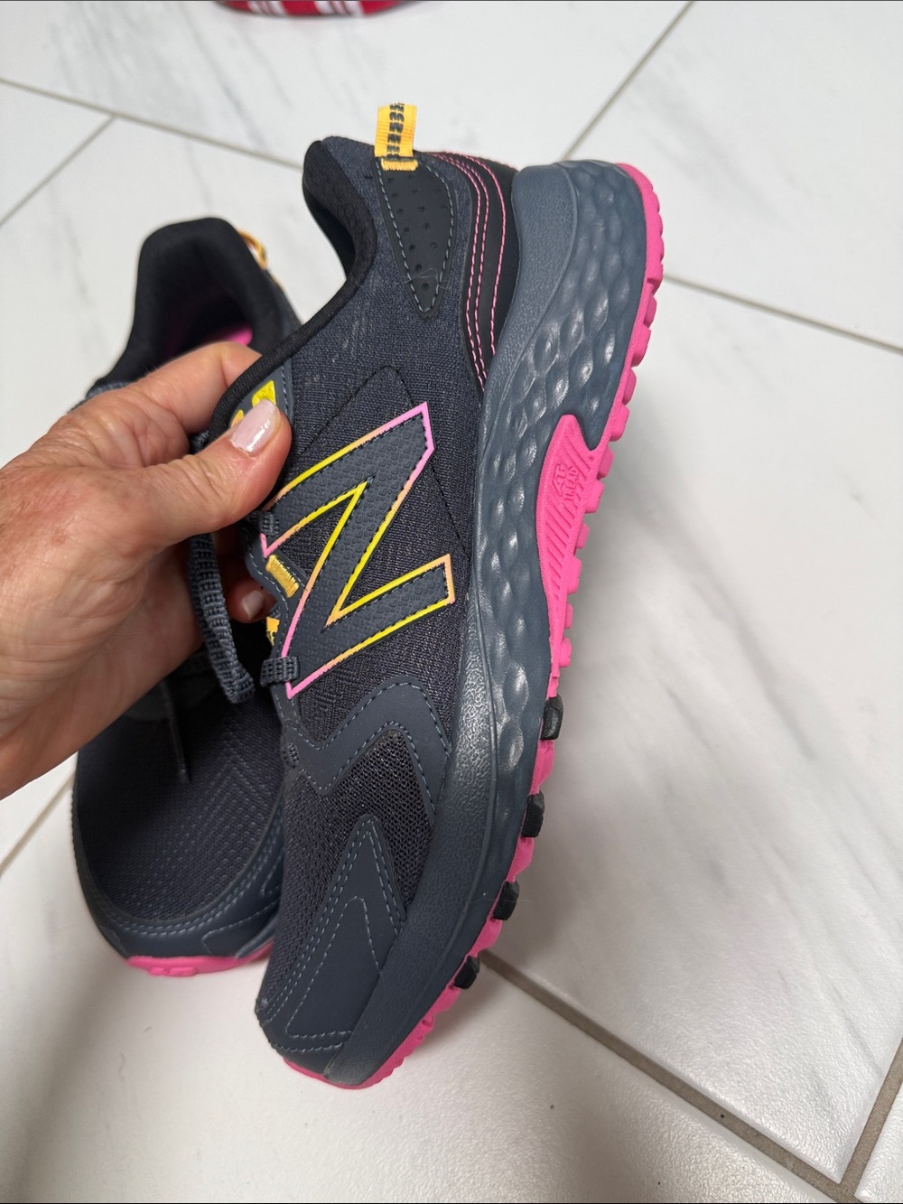 New Balance 410 trail runners Black Sneakers with Yellow & Pink Accents - Picture 5 of 7